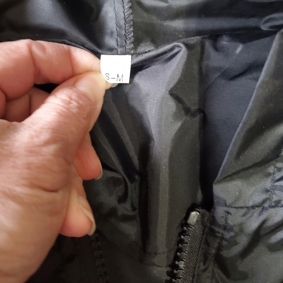 Mary Kay Black Hooded Rain Jacket, never worn! - Picture 4 of 9